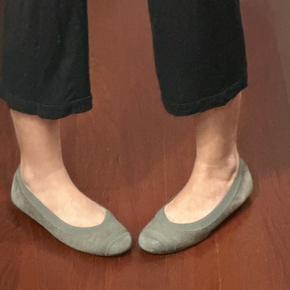 Stuart Weitzman Pebbled Grey Ballet Slip on Shoes - Picture 2 of 5